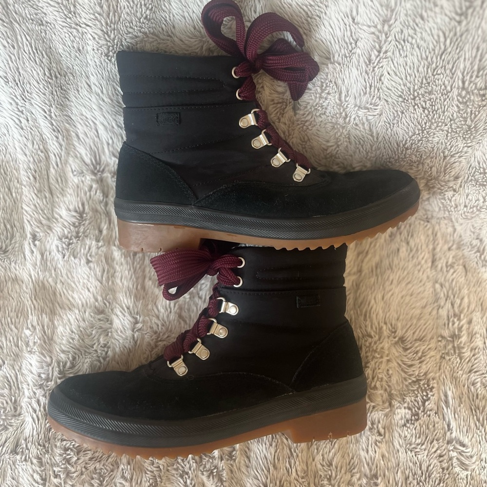 Keds Dream Foam Tie Up Boots Rubber Sole Water Resistant ❄️Winter Clearance❄️